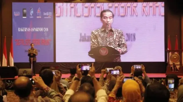 Jokowi Buka Rakernas Asparindo : Revitalisasi Pasar Tradisional Menjadi Modern Jokowi Buka Rakernas Asparindo : Revitalisasi Pasar Tradisional Menjadi Modern
