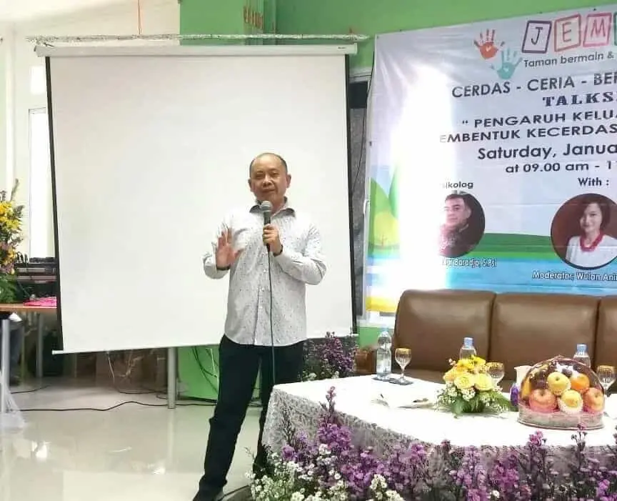 Kecerdasan Anak Dipengaruhi Keluarga Kecerdasan Anak Dipengaruhi Keluarga