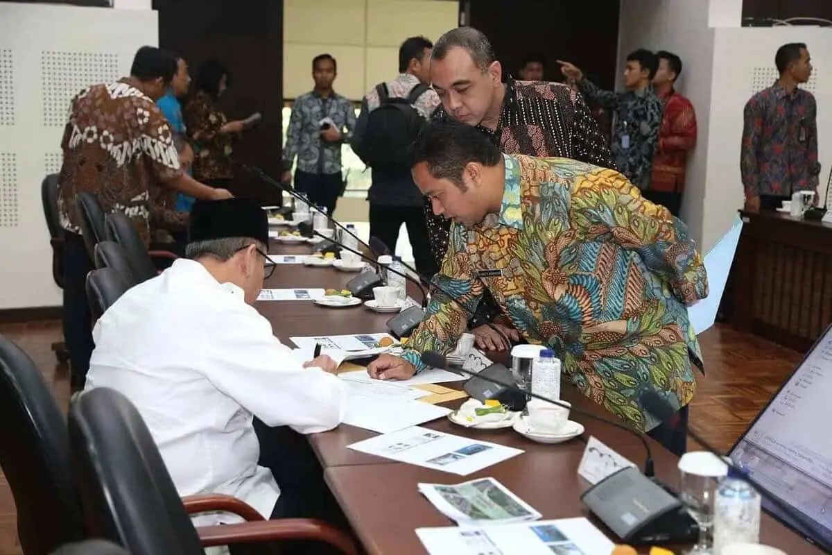 Gubernur WH Dengan Wapres JK Rapat Terbatas Bahas Transportasi Jabodetabek