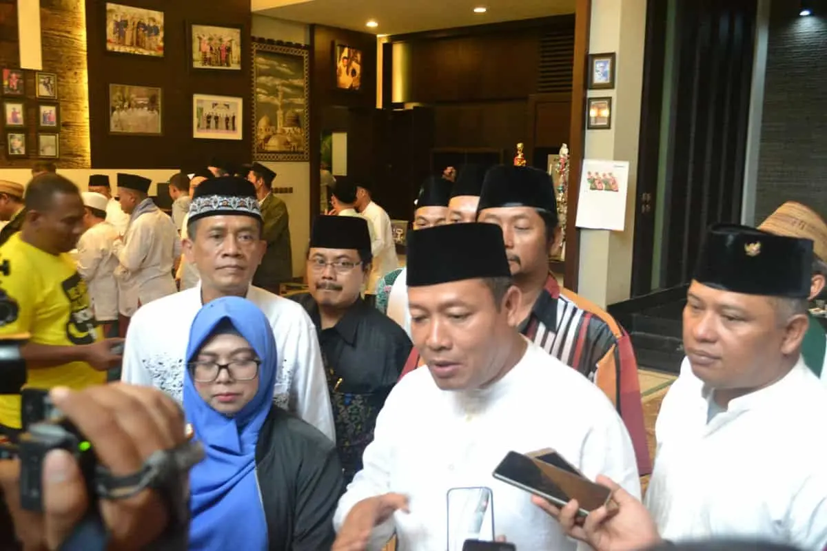 TKD dan Kyai se-Kota Tangerang Dukung Jokowi - Ma'ruf Amin TKD dan Kyai se-Kota Tangerang Dukung Jokowi - Ma'ruf Amin
