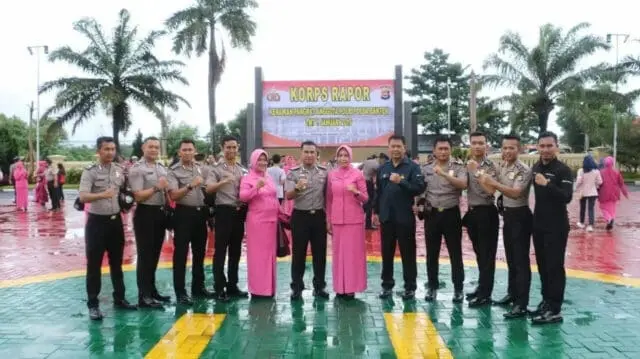 7 Anggota Bidhum Polda Banten Dapat Surprise Kenaikan Pangkat 7 Anggota Bidhum Polda Banten Dapat Surprise Kenaikan Pangkat