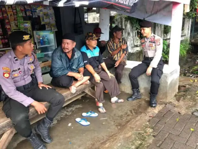 Polisi Himbau Waspada Penjarahan dan Berita Hoax Tsunami Susulan Polisi Himbau Waspada Penjarahan dan Berita Hoax Tsunami Susulan