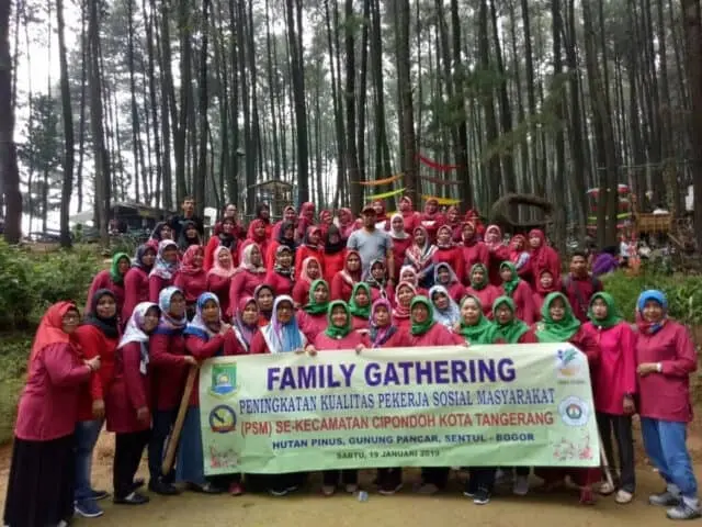 Family Gathering TKSK dan PSM, Diharap Tingkatkan Pelayanan Bagi PMKS Family Gathering TKSK dan PSM, Diharap Tingkatkan Pelayanan Bagi PMKS