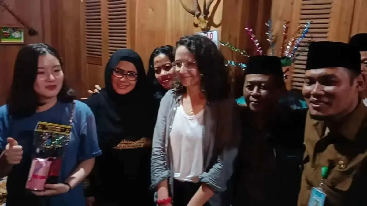 Rumah Blandongan Betawi Dan Situ Parigi Dikunjungi Mahasiswa Mancanegara, Ini Alasannya Rumah Blandongan Betawi Dan Situ Parigi Dikunjungi Mahasiswa Mancanegara, Ini Alasannya