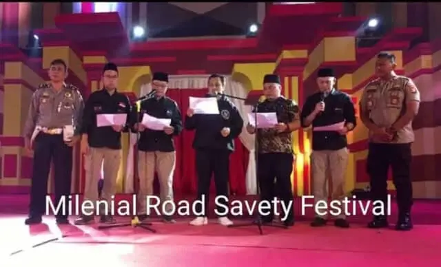 Milenial Road Savety Festival di Ponpes Darul Qur'an Milenial Road Savety Festival di Ponpes Darul Qur'an