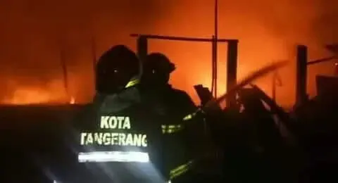 20 Bangunan Diatas Tanah Kemenkumham Habis Dilalap Api 20 Bangunan Diatas Tanah Kemenkumham Habis Dilalap Api