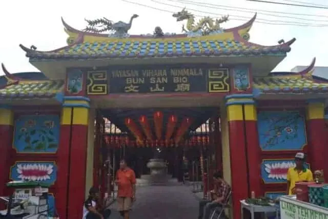 Menanti Malam Imlek di Vihara Nimmala Klenteng Boen San Bio