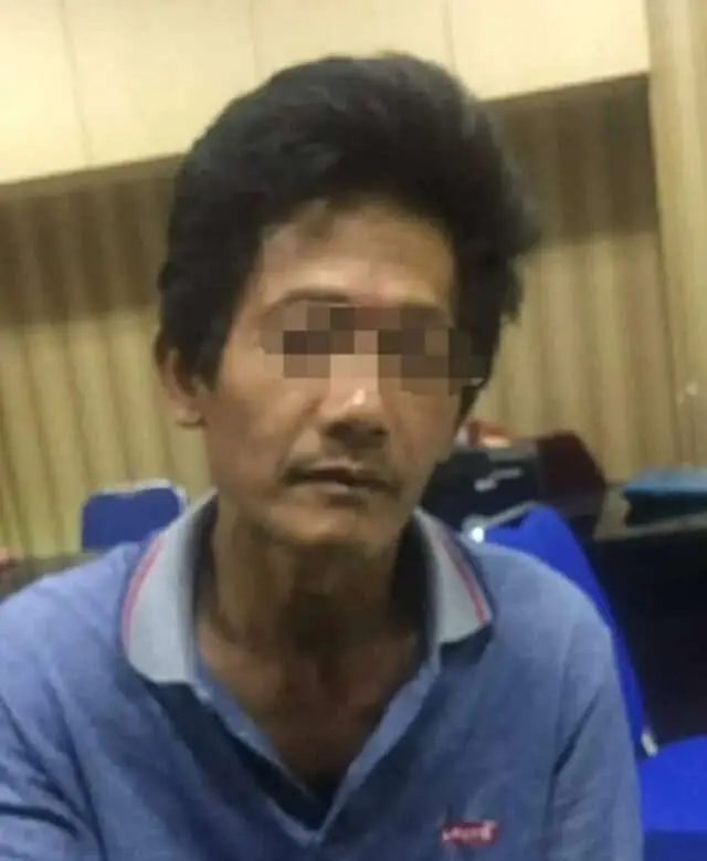 Dipergoki Istri Cabuli Cucu Kakek Tua Digelandang Polisi di Tangsel Dipergoki Istri Cabuli Cucu Kakek Tua Digelandang Polisi di Tangsel