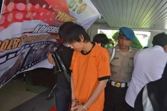Pengedar Ekstasi Jaringan Lapas Diringkus Polisi, 5000 Butir Diamankan Pengedar Ekstasi Jaringan Lapas Diringkus Polisi, 5000 Butir Diamankan