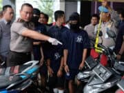 Rampok Bersenpi Dibekuk, 2 Tersangka Dihadiahi Timah Panas Rampok Bersenpi Dibekuk, 2 Tersangka Dihadiahi Timah Panas