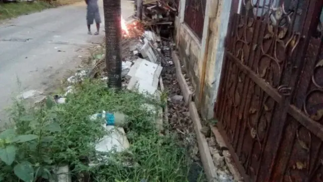 Pengerjaan Drainase Diduga Asal-asalan Disoal Warga Pengerjaan Drainase Diduga Asal-asalan Disoal Warga