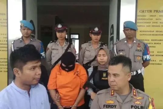 Usai Bersalin Ibu Bekap Bayinya Hingga Tewas Usai Bersalin Ibu Bekap Bayinya Hingga Tewas