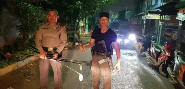 Miliki Sajam, Hendak Tawuran Pemuda Digelandang Polisi Miliki Sajam, Hendak Tawuran Pemuda Digelandang Polisi