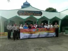 Deklarasi Damai Kerukunanan Umat Beragama Polisi dan Pemuka Agama Deklarasi Damai Kerukunanan Umat Beragama Polisi dan Pemuka Agama