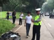 Viral ! Tak Terima Ditilang Pemuda Ini Rusak Kendaraannya Viral ! Tak Terima Ditilang Pemuda Ini Rusak Kendaraannya