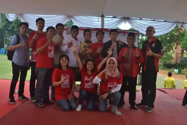 HUT KSK Ke-14, Kapolsek Cisauk Sematkan Topi Bagi Anggota Baru HUT KSK Ke-14, Kapolsek Cisauk Sematkan Topi Bagi Anggota Baru