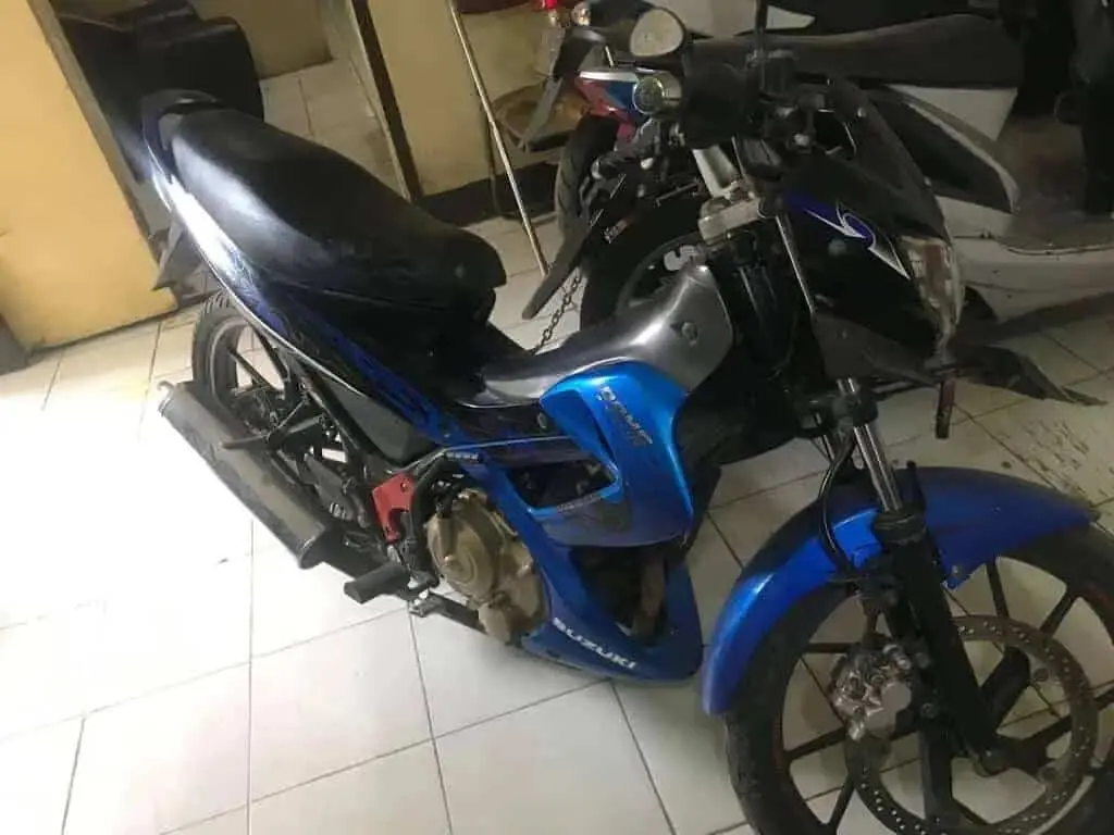 Jambret Handphone Pemuda ini Digelandang Polisi Jambret Handphone Pemuda ini Digelandang Polisi
