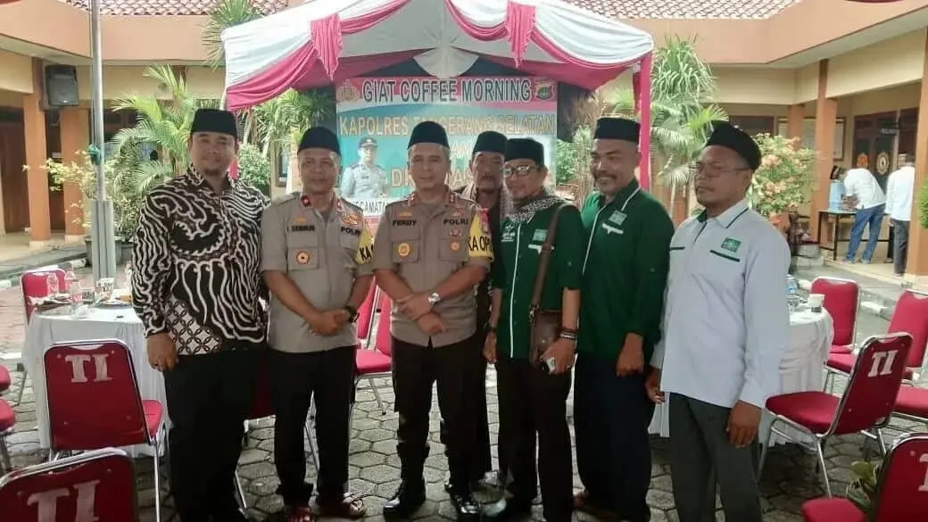 Coffee Morning di Mapolsek Pamulang, Kapolres : Sharing Polisi dan DKM Coffee Morning di Mapolsek Pamulang, Kapolres : Sharing Polisi dan DKM