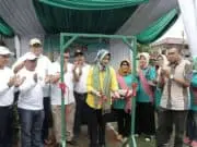 Walikota Resmikan Dua Bank Sampah di Benda Baru Walikota Resmikan Dua Bank Sampah di Benda Baru