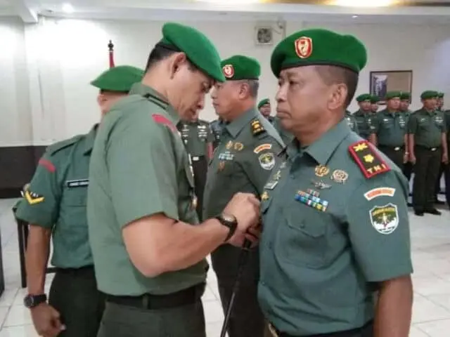 Mayor Arh Bambang EP Jabat Danramil 01/Tgr, Gantikan Mayor Arh Iman Kartiman Mayor Arh Bambang EP Jabat Danramil 01/Tgr, Gantikan Mayor Arh Iman Kartiman