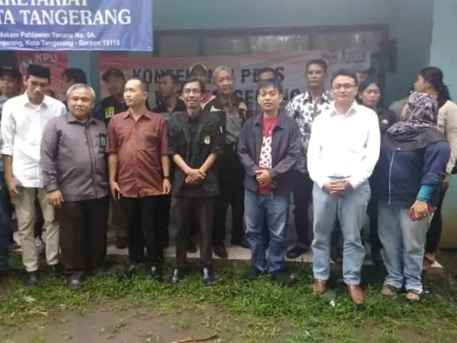 KPU Sambangi PWI Kota Tangerang Jelaskan Tata Kelola Logistik Pemilu 2019 KPU Sambangi PWI Kota Tangerang Jelaskan Tata Kelola Logistik Pemilu 2019
