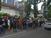 Soal Pembebasan Lahan Runway Bandara, Warga Unras di PN Tangerang Soal Pembebasan Lahan Runway Bandara, Warga Unras di PN Tangerang