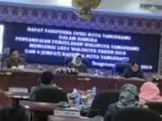 Paripurna Penyampaian LKPJ, Arief Sampaikan 4 Raperda Kota Tangerang Paripurna Penyampaian LKPJ, Arief Sampaikan 4 Raperda Kota Tangerang