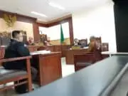 Berbelit-belit, Dua Saksi Terdakwa Tjen Jung Sen Kerap Ditegur Hakim Berbelit-belit, Dua Saksi Terdakwa Tjen Jung Sen Kerap Ditegur Hakim