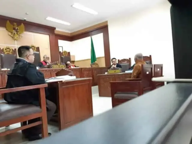 Berbelit-belit, Dua Saksi Terdakwa Tjen Jung Sen Kerap Ditegur Hakim Berbelit-belit, Dua Saksi Terdakwa Tjen Jung Sen Kerap Ditegur Hakim