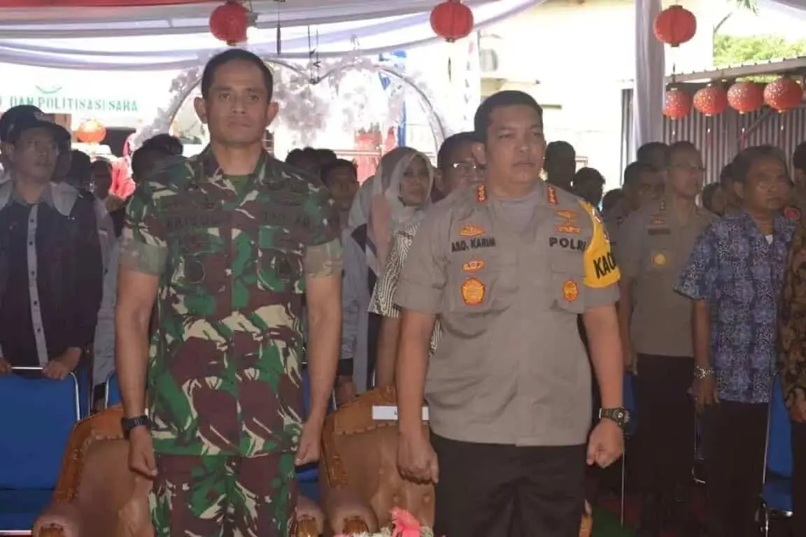 Bawaslu Deklarasi Anti Politik Uang, Hoax dan SARA di Kampung Rukun Bawaslu Deklarasi Anti Politik Uang, Hoax dan SARA di Kampung Rukun