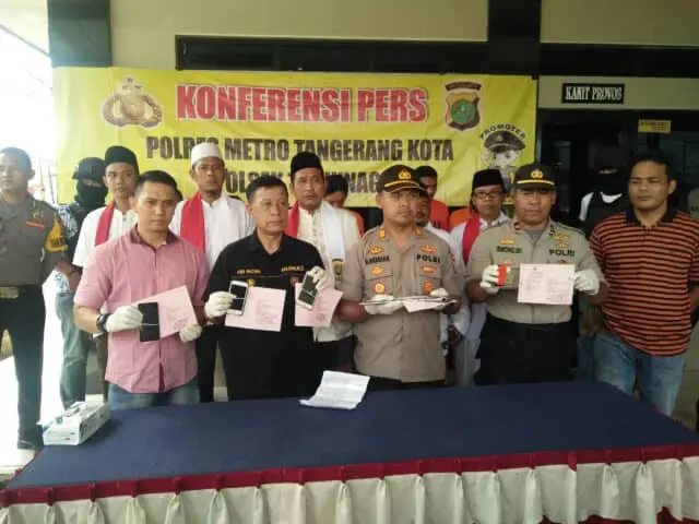 Komplotan Spesialis Pembobol Gudang Diringkus Polisi Komplotan Spesialis Pembobol Gudang Diringkus Polisi