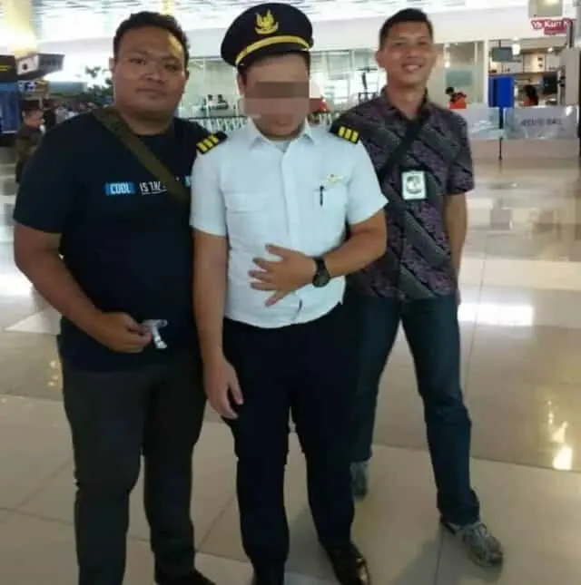 Mengaku Pilot Garuda Indonesia, AAD Diamankan Polisi Mengaku Pilot Garuda Indonesia, AAD Diamankan Polisi