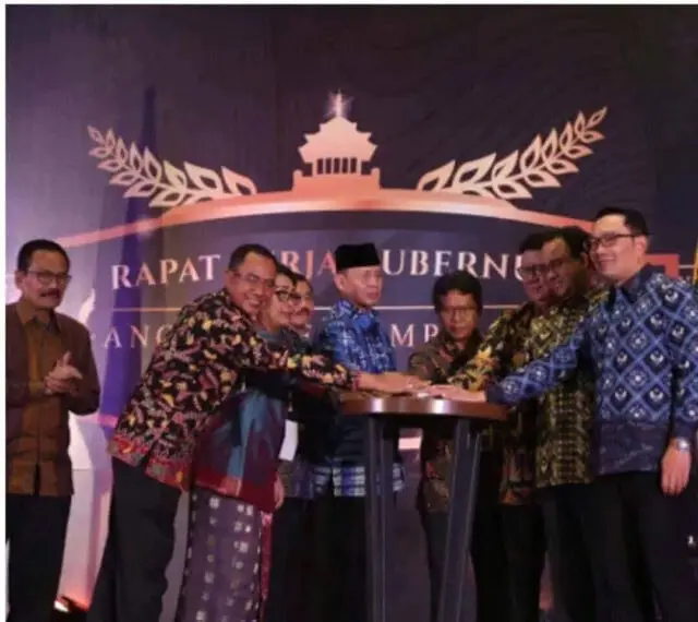 Mendagri Apresiasi Pemprov Banten Terhadap Penanganan Tsunami Mendagri Apresiasi Pemprov Banten Terhadap Penanganan Tsunami