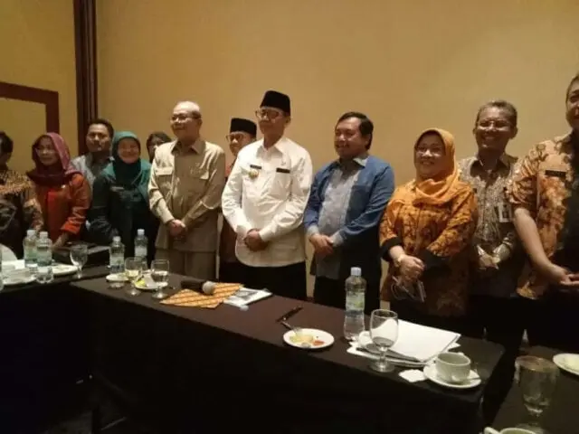 Wahidin Halim Terima Kunjungan Reses Komisi II DPR RI Wahidin Halim Terima Kunjungan Reses Komisi II DPR RI