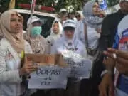 Donasi 02 Berputar Di Kampanye Akbar Prabowo-Sandi Donasi 02 Berputar Di Kampanye Akbar Prabowo-Sandi