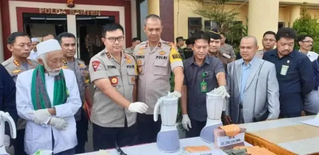 Polda Banten Ungkap Kasus Narkotika Jaringan Internasional Polda Banten Ungkap Kasus Narkotika Jaringan Internasional