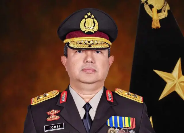 Irjen Pol Tomsi Tohir Sambut Baik Pemilu di Banten Berlangsung Damai Irjen Pol Tomsi Tohir Sambut Baik Pemilu di Banten Berlangsung Damai
