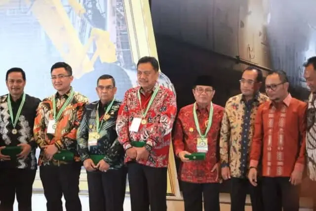Raih Penghargaan, Wagub Banten Komitmen Terus Tingkatkan Budaya K3 Raih Penghargaan, Wagub Banten Komitmen Terus Tingkatkan Budaya K3