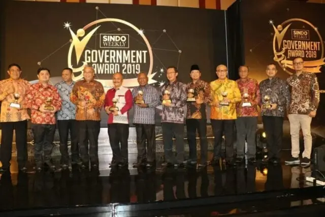 Pemkab Tangerang Dianugerahi SindoWeekly Government Award Pemkab Tangerang Dianugerahi SindoWeekly Government Award