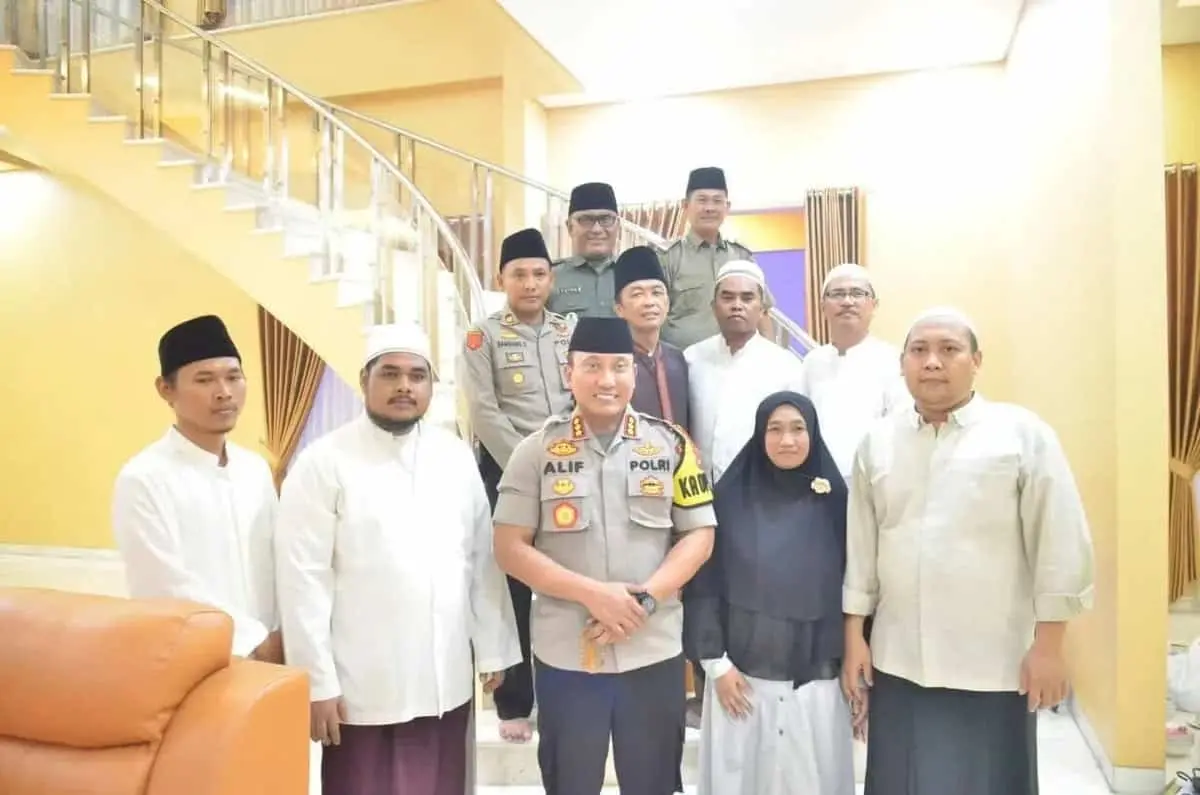 Rekapitulasi KPU Kab. Tangerang Selesai, Tokoh: Demokratis dan Transparan Rekapitulasi KPU Kab. Tangerang Selesai, Tokoh: Demokratis dan Transparan