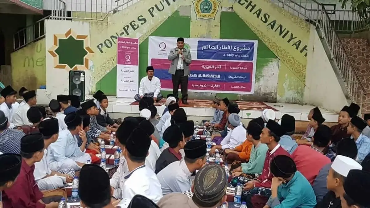 1.000 Santri Buka Bersama di Ponpes Al-Hasaniyah 1.000 Santri Buka Bersama di Ponpes Al-Hasaniyah