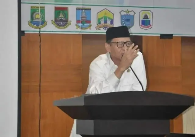 Pantau RSUD Banten, Wahidin Halim Pelayanan Masyarakat Tidak Boleh Terhenti Pantau RSUD Banten, Wahidin Halim Pelayanan Masyarakat Tidak Boleh Terhenti