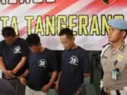 Dibekuk, Wartawan dan Polisi Gadungan Peras Sekdes Hingga 700 Juta Dibekuk, Wartawan dan Polisi Gadungan Peras Sekdes Hingga 700 Juta
