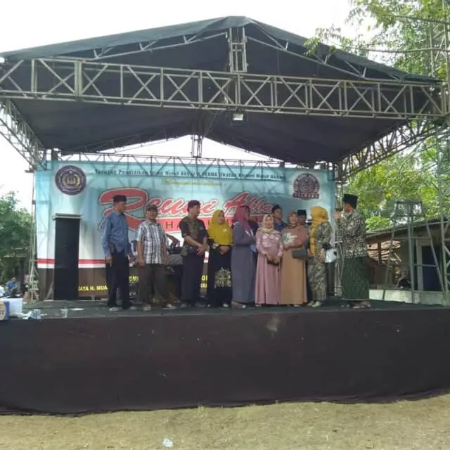 30 Tahun Terpisah Alumni MTs Nurul Akbar Gelar Reuni Akbar 30 Tahun Terpisah Alumni MTs Nurul Akbar Gelar Reuni Akbar