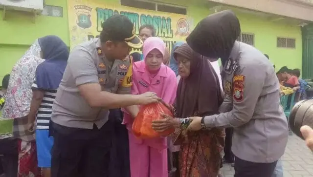 Jelang HUT Bhayangkara Ke- 73, Polsek Jatiuwung Gelar Baksos dan Kesehatan Jelang HUT Bhayangkara Ke- 73, Polsek Jatiuwung Gelar Baksos dan Kesehatan