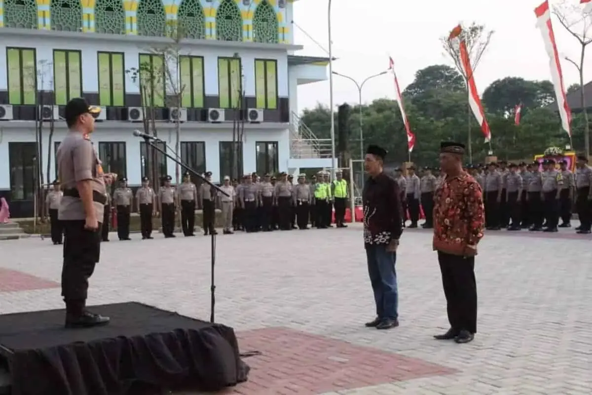 70 Naik Pangkat dan 15 Purna Bakti di Polrestra Tangsel