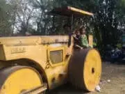 TMMD 105 Tarik Minat Anak-Anak Jadi Tentara TMMD 105 Tarik Minat Anak-Anak Jadi Tentara