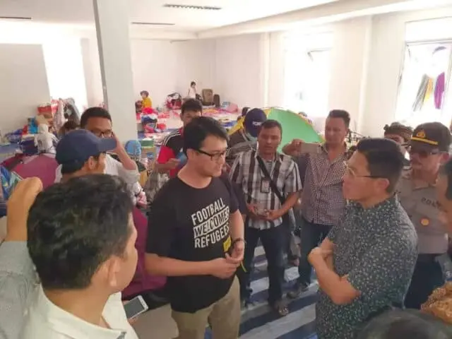 Sambangi Migran Pencari Suaka, James Riady Harap Semua Pihak Membantu Sambangi Migran Pencari Suaka, James Riady Harap Semua Pihak Membantu