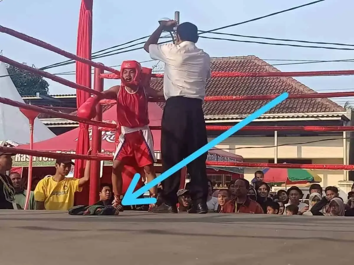 Festival Cisadane, Petinju Lebak Lempar Handuk, Hadapi Petinju Kota Tangerang Festival Cisadane, Petinju Lebak Lempar Handuk, Hadapi Petinju Kota Tangerang