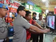 Sambangi Toko Hp Dirampok, Kapolres Periksa CCTV dan Saksi Kqpolresta Tangerang Sambangi Toko Hp Dirampok
